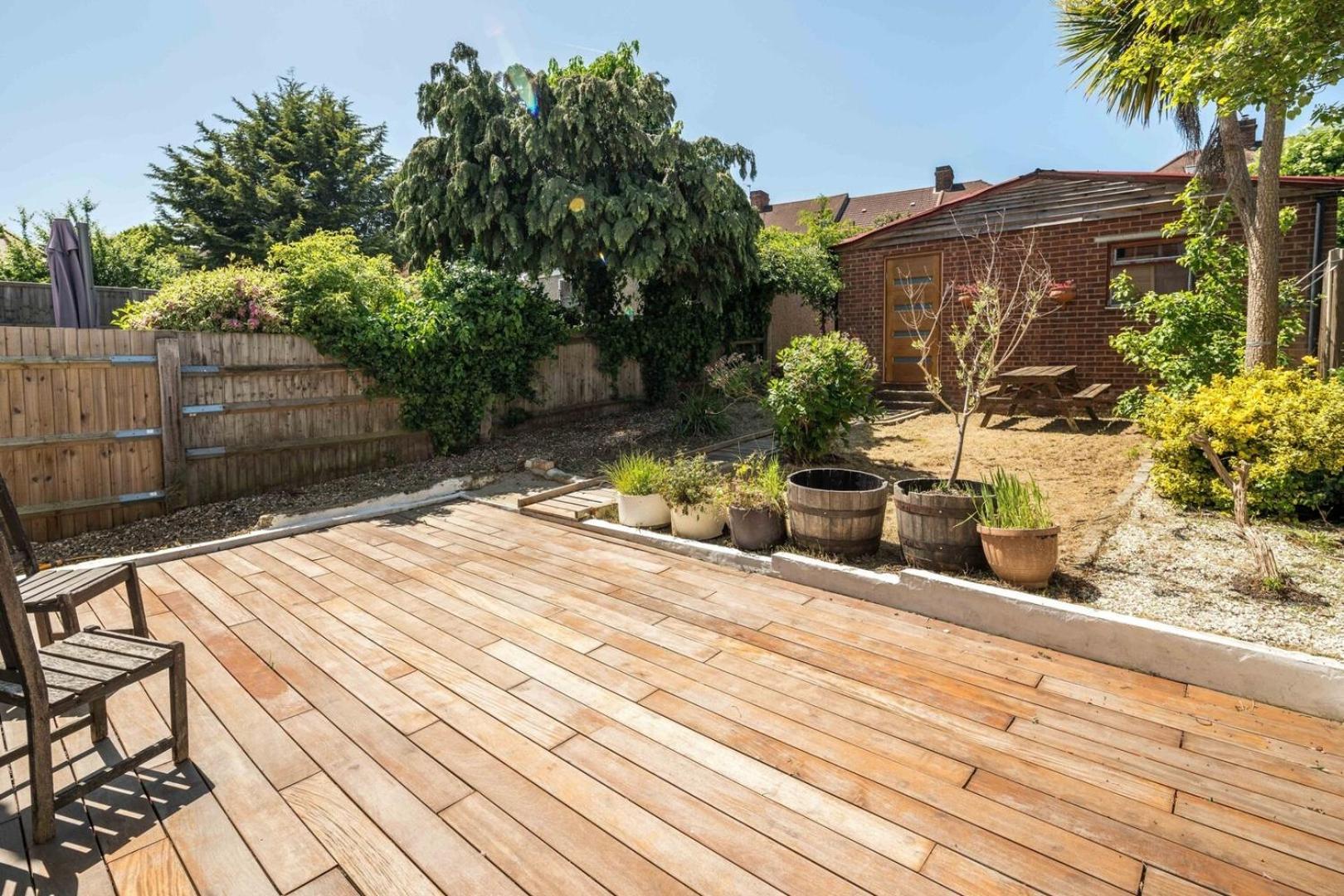 Vila Elegant 2Bd House With Garden And Decked Patio Londýn Exteriér fotografie
